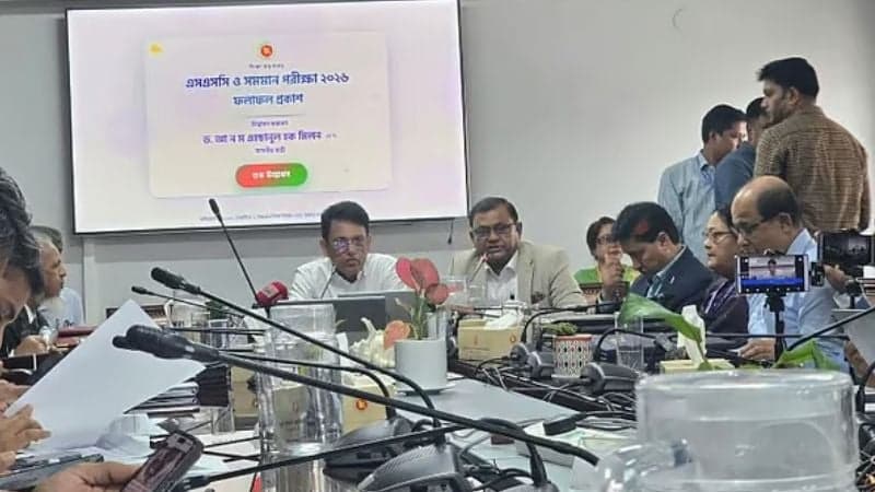 You can sing with your heart, but can not give marks: Education Minister