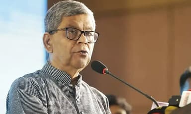 Journalist Shaukat Mahmud freed from anti-terror case after 5.5 months