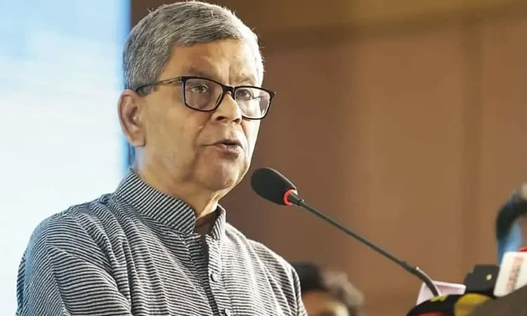Journalist Shaukat Mahmud freed from anti-terror case after 5.5 months