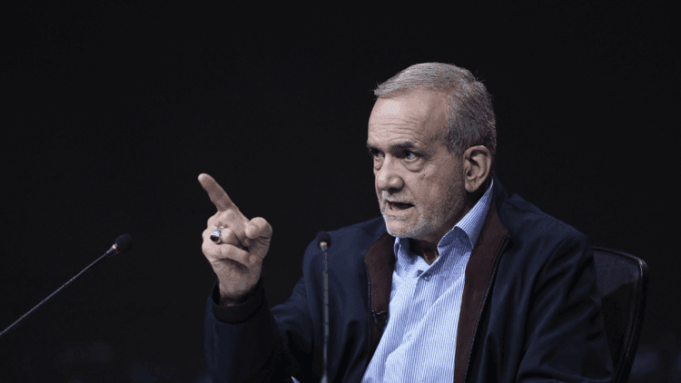 Iranian President warns of crushing enemy bases