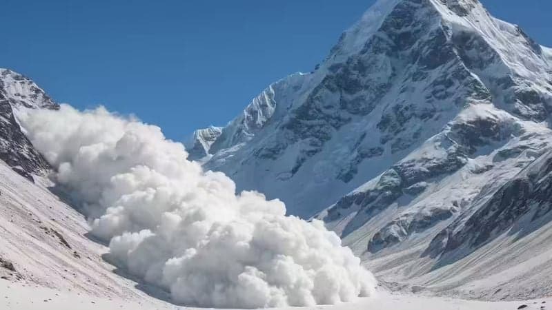 Seven killed in Nepal avalanche including foreign climbers