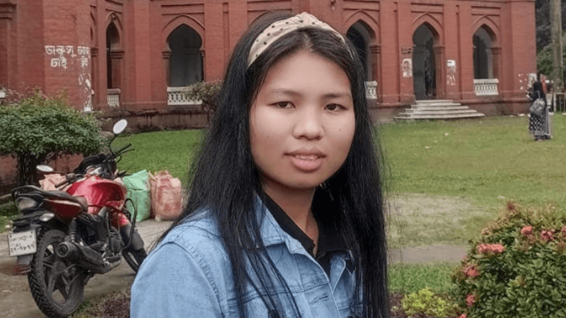 HSC examinee stabbed by robbers in Green Road