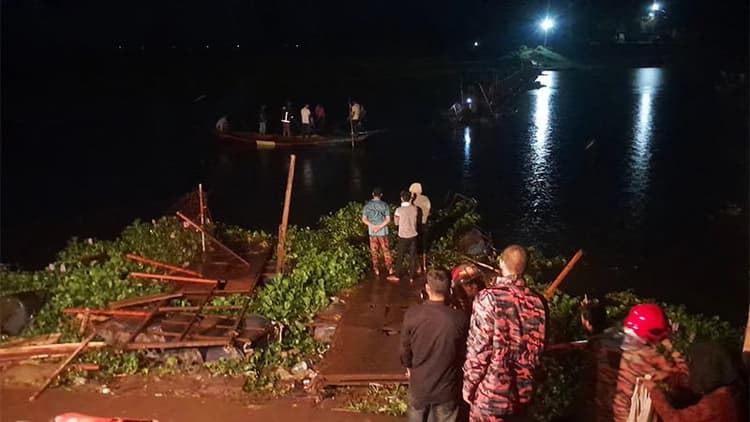 5 killed, 5 missing as floating bridge capsizes in Jamalpur