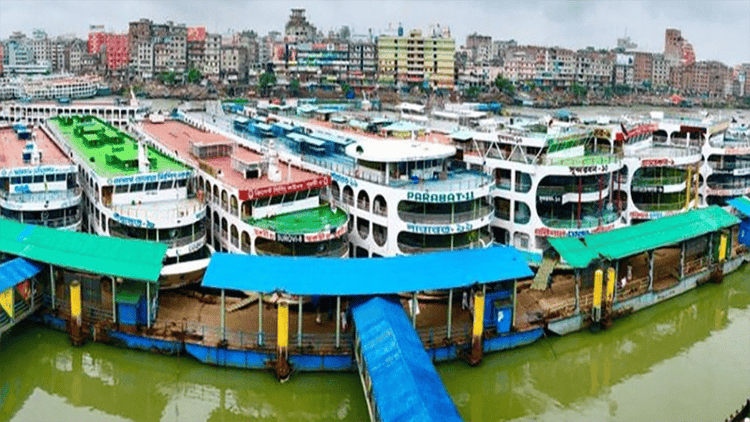 Ferry-launch services suspended at Sadarghat, Paturia-Daulatdia due to bad weather