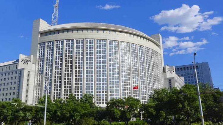 China warns Japan over signal of nuclear policy shift