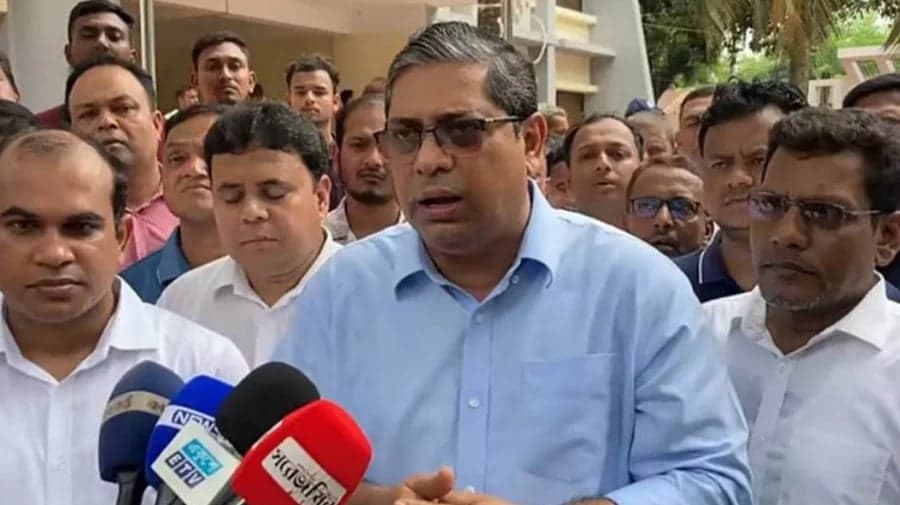 No fertiliser shortage, temporary issue due to advance stocking: State Minister