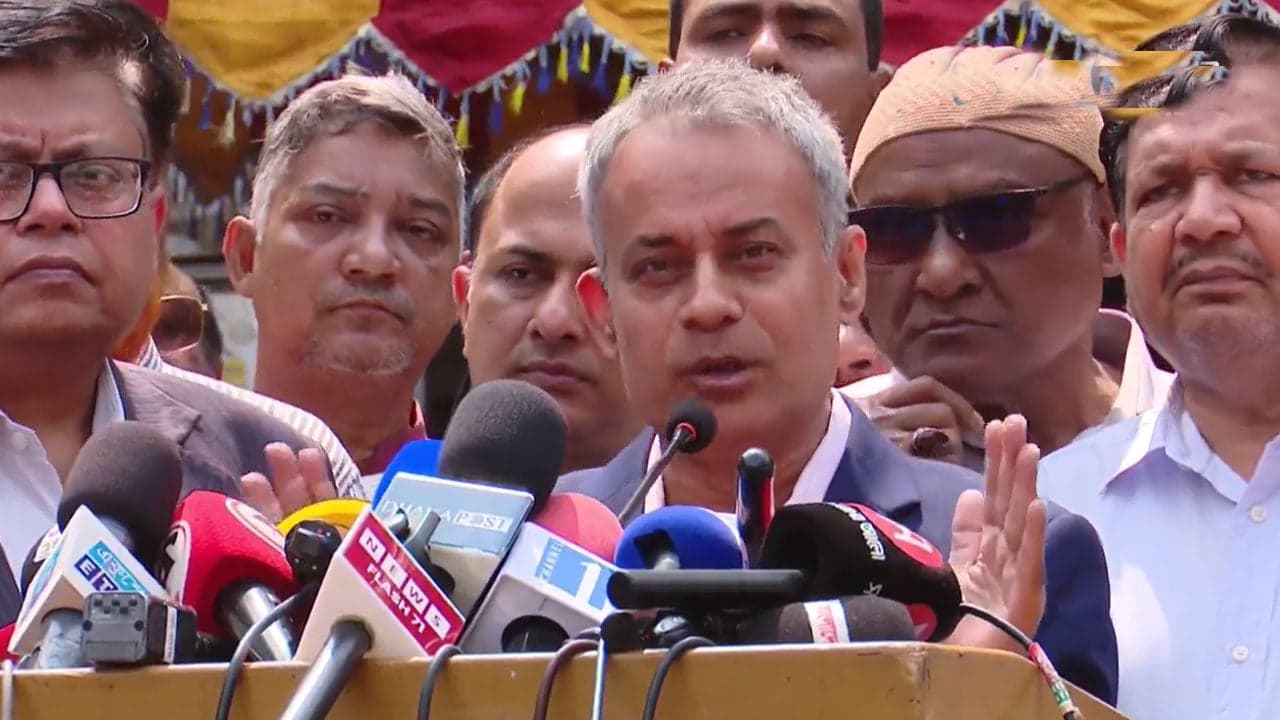 Eid travel proceeding smoothly, no extra fares collected: Transport Minister