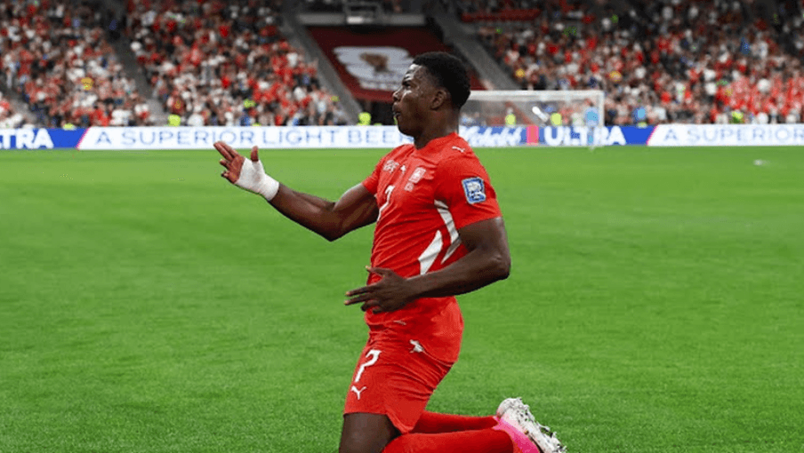 Embolo strike puts Switzerland lead 1-0 against Algeria at half-time