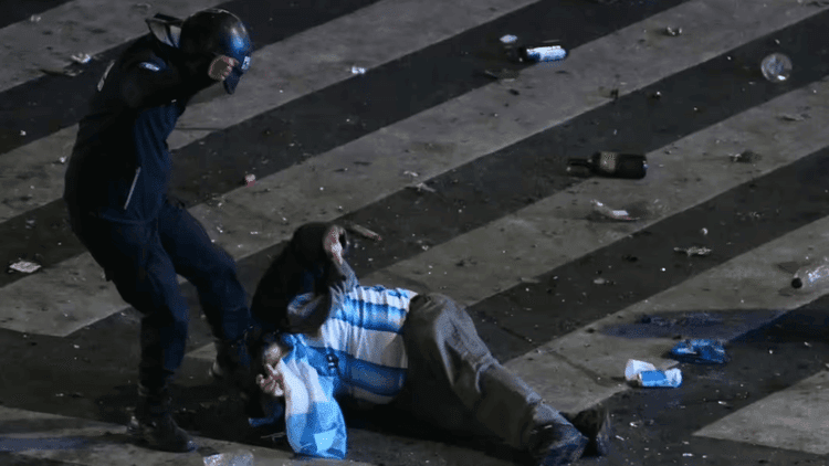 Clashes between police and fans in Buenos Aires, 15 arrested
