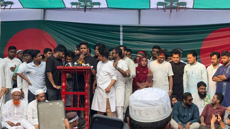 Hasnat announces mass gathering on Saturday