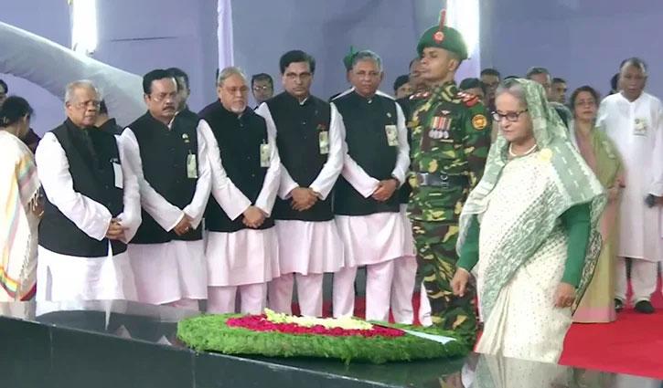 PM Hasina pays homage to Bangabandhu