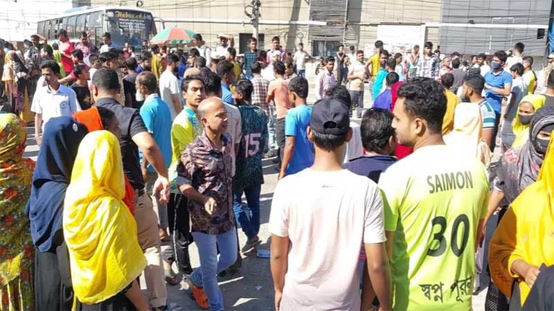 RMG workers continue Dhaka-Mymensingh highway blockade