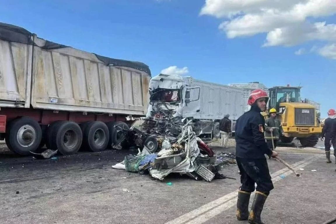 18 killed in truck-pickup collision in Egypt