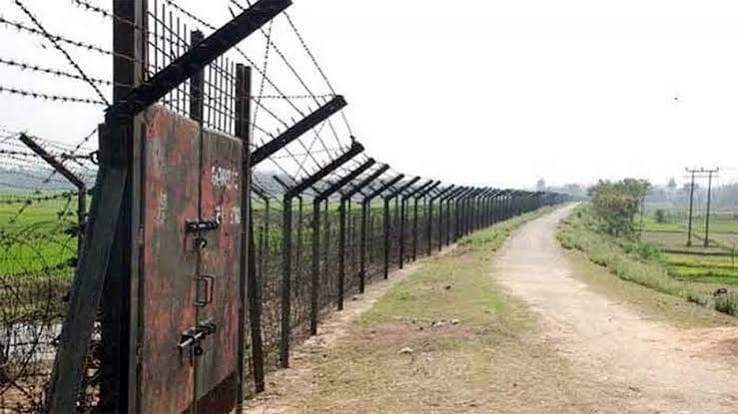 BGB foils attempted push-in of 20 people at Chapainawabganj border