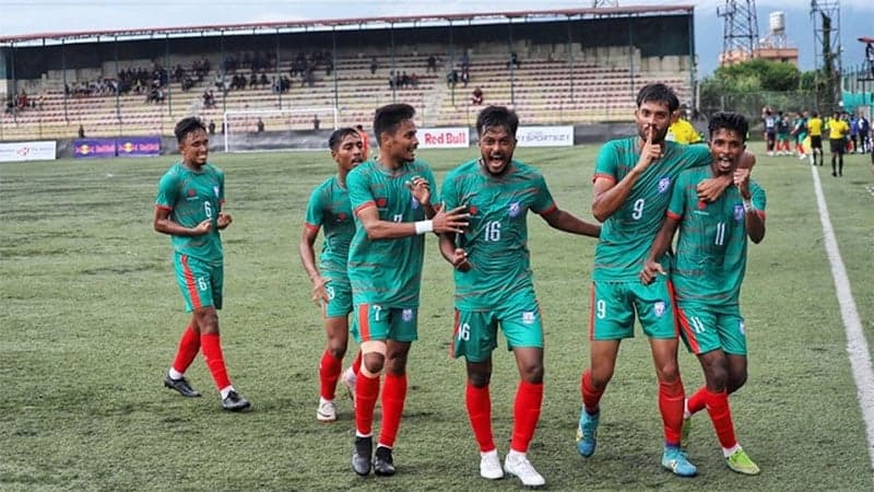 Bangladesh storm into final defeating India in tiebreaker