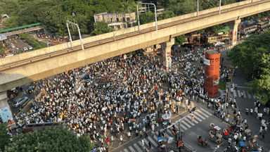 Protesters block Shahbag demanding Noakhali division, leave after 90 minutes