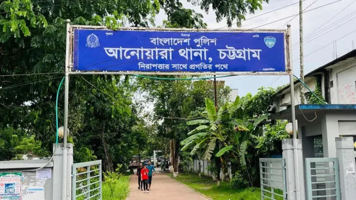 Parents sued after abandoning two children on Anwara roadside, father arrested