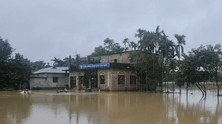 Three rivers flowing above danger level, flood situation may worsen in Sylhet, Sunamganj