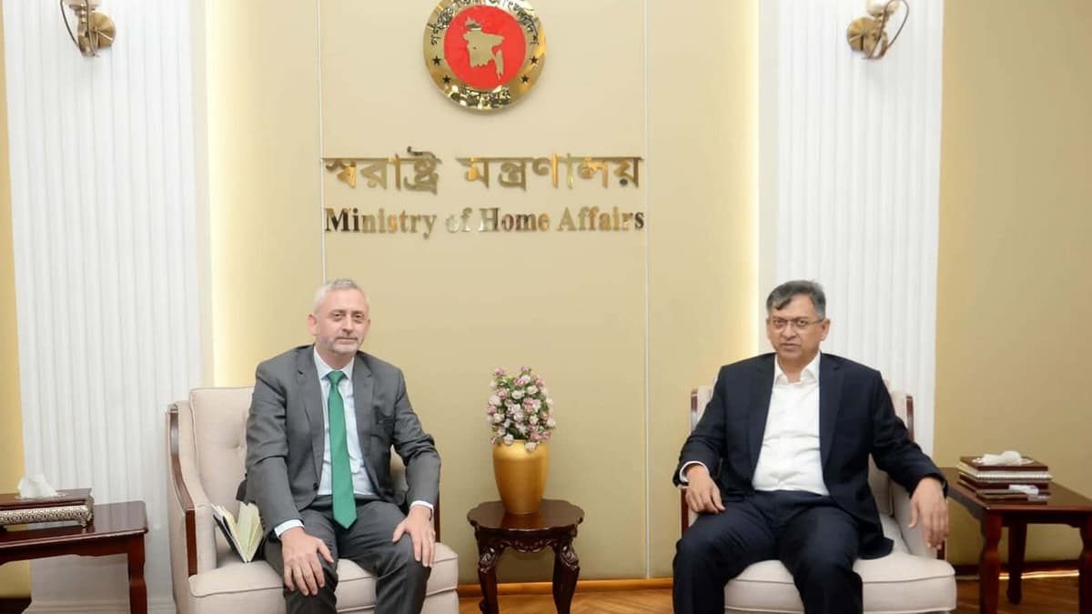 EU Envoy calls on Home Minister, discusses security cooperation