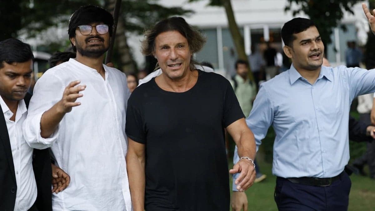 Spain were deserving champions, says Caniggia during Dhaka visit