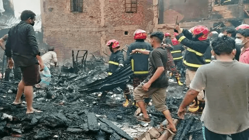 Fire at Ukhiya Bazar, one dead