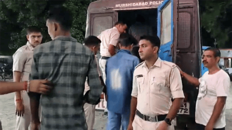 17 held in West Bengal on suspicion of being Bangladeshis