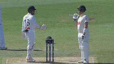 Smith, Litton exchange words in Darwin test