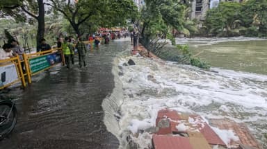 Gulshan-Shahjadpur link road collapses amid heavy rain