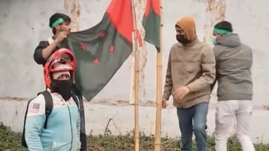 Chhatra League activists chant slogans at Rajshahi AL office