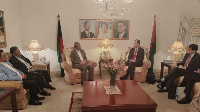 Singapore's envoy holds meeting with BNP delegates