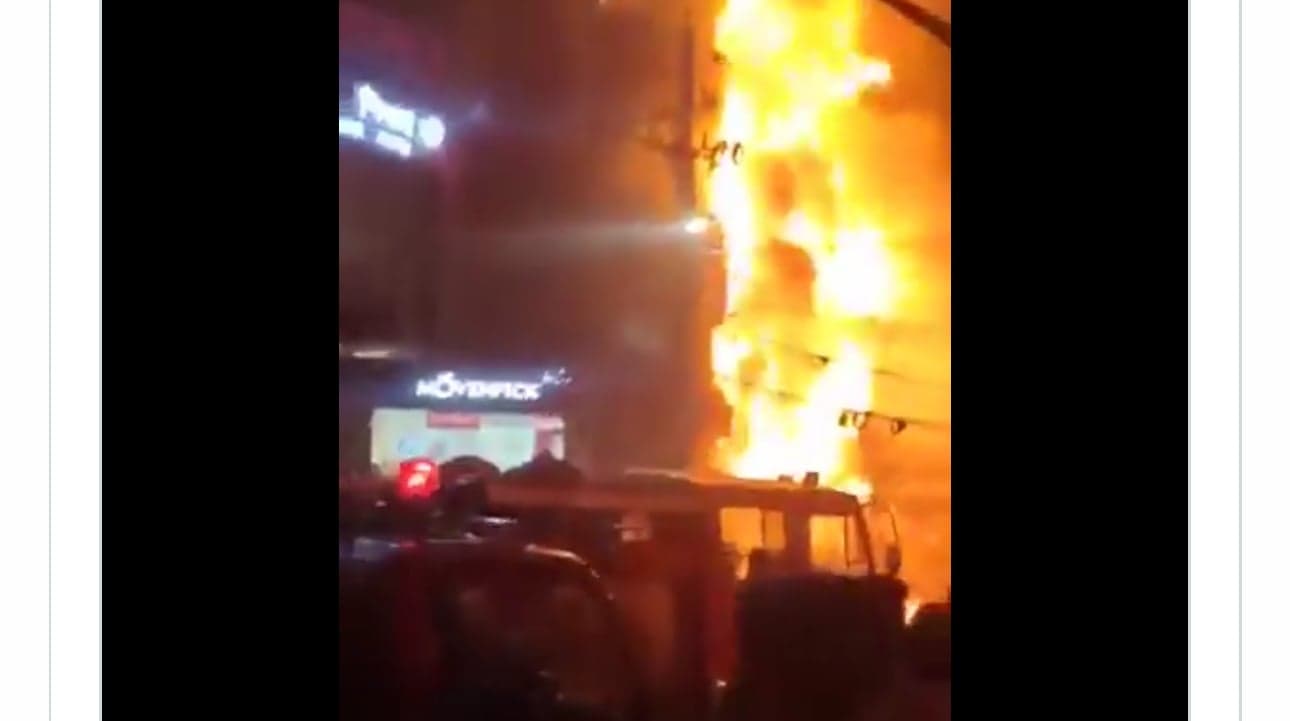 Building catches fire on Bailey Road 