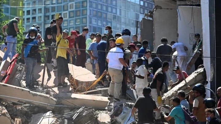 Colombia earthquake death toll rises to 111, 600 structures in rubble