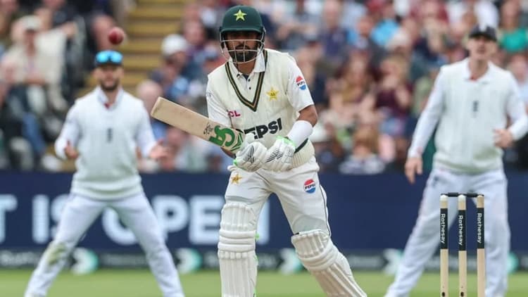 England whitewashes Pakistan in Test series