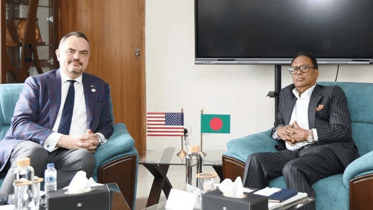 US Ambassador meets Info Minister