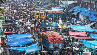 Decision to relocate Karwan Bazar kitchen market to Gabtoli to ease traffic congestion