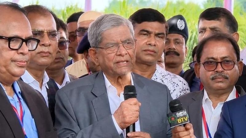 Country must move forward through dialogue, not confrontation: President