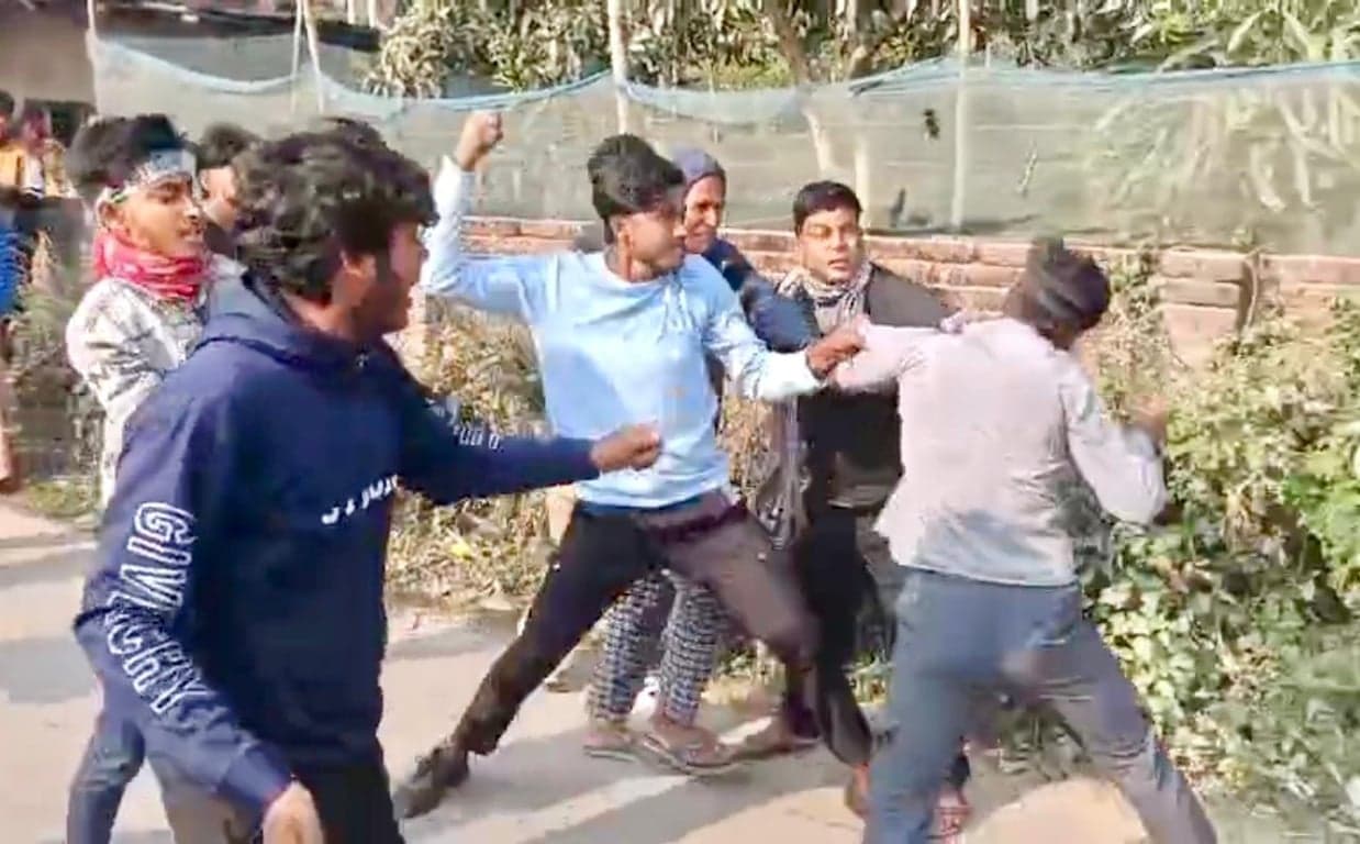 Rajshahi-5: Clash between BNP-independent candidate supporters