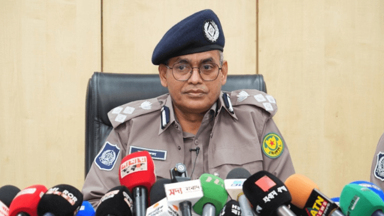 17 arrested over attacks on Prothom Alo, Daily Star: DMP 