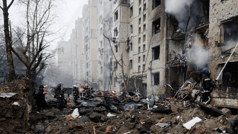 Russian strikes on Ukrainian cities kill at least 8