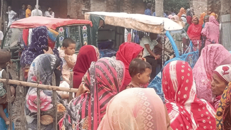 Three of same family die from electrocution in Chapainawabganj