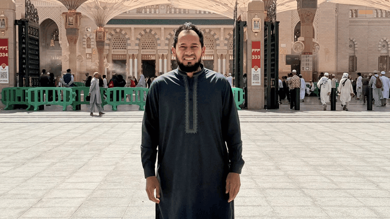 Mushfiqur stranded at Jeddah airport amid conflict, seeks prayers