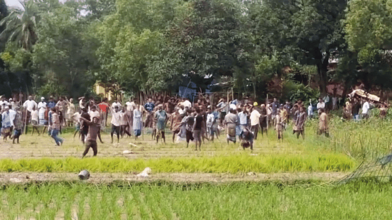 2 killed in clashes over graveyard road dispute in Habiganj