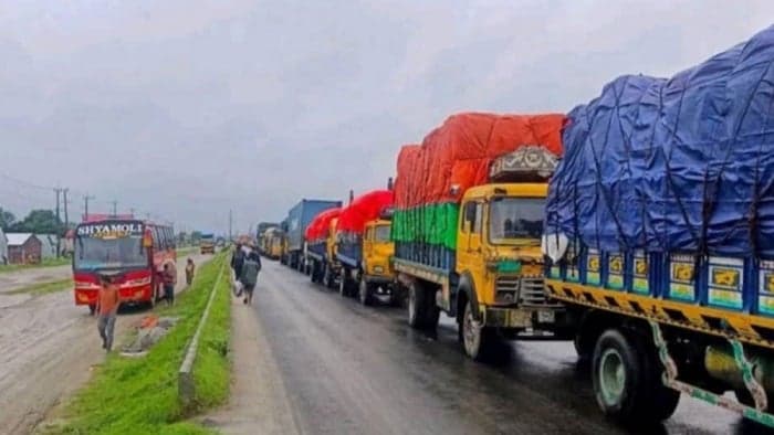 Massive 25km traffic jam strikes Dhaka-Sylhet highway