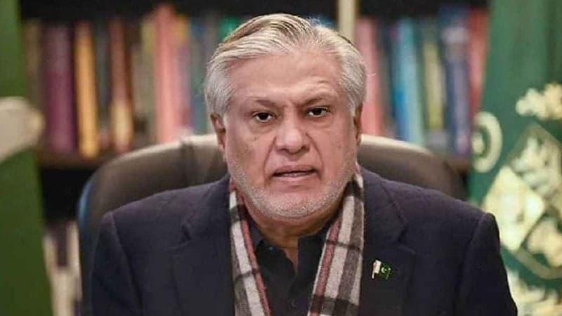Pakistani FM arrives in Dhaka