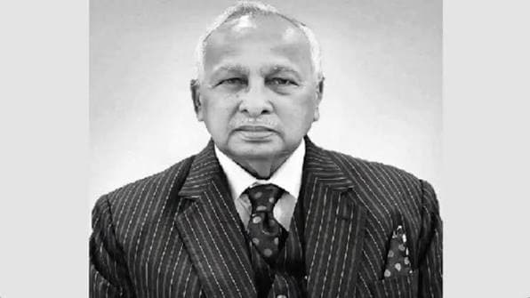 Heavy rain shifts Barrister Jamiruddin Sircar's funeral prayer venue