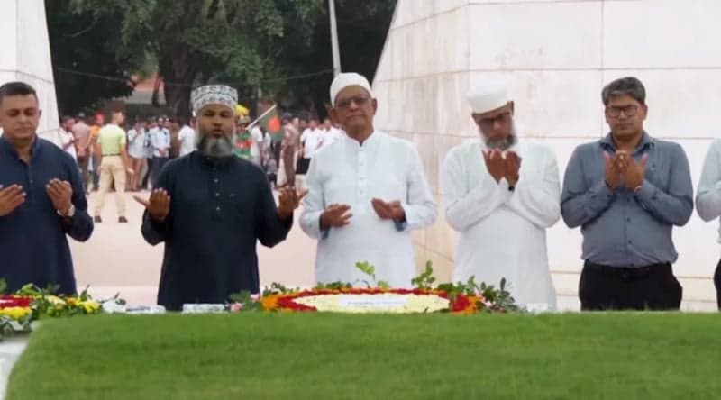 President-elect Mirza Fakhrul pays tribute at Ziaur Rahman, Khaleda Zia's graves