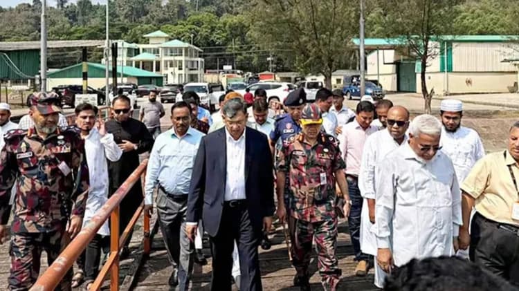 Home minister inspects Teknaf land port amid year-long trade suspension