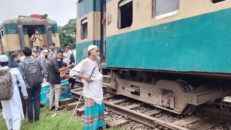 Dhaka-bound Jamuna Express derails near airport station
