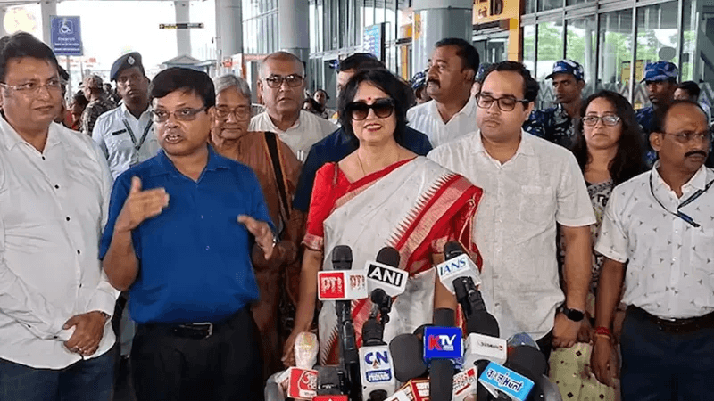 Taslima returns to Kolkata after two decades