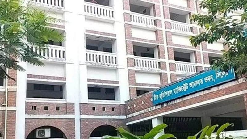 Assaulting accused on court premises contrary to justice, say pro-BNP lawyers